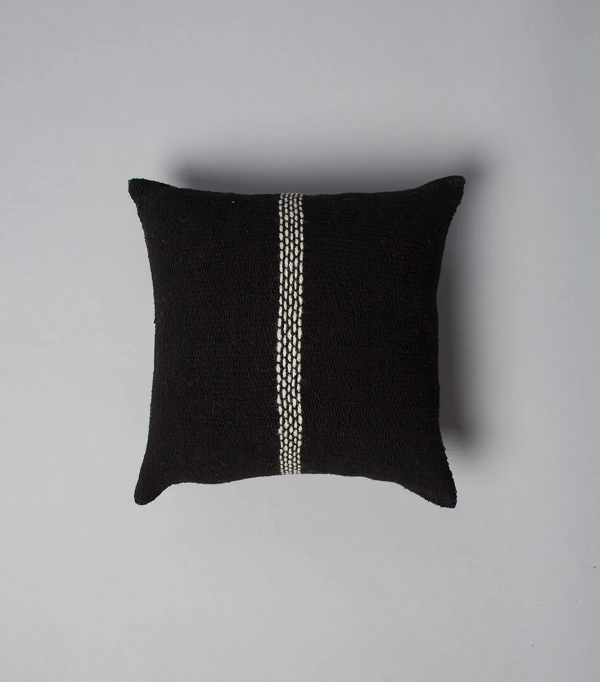 Apparel Lineas Simple Square Pillow