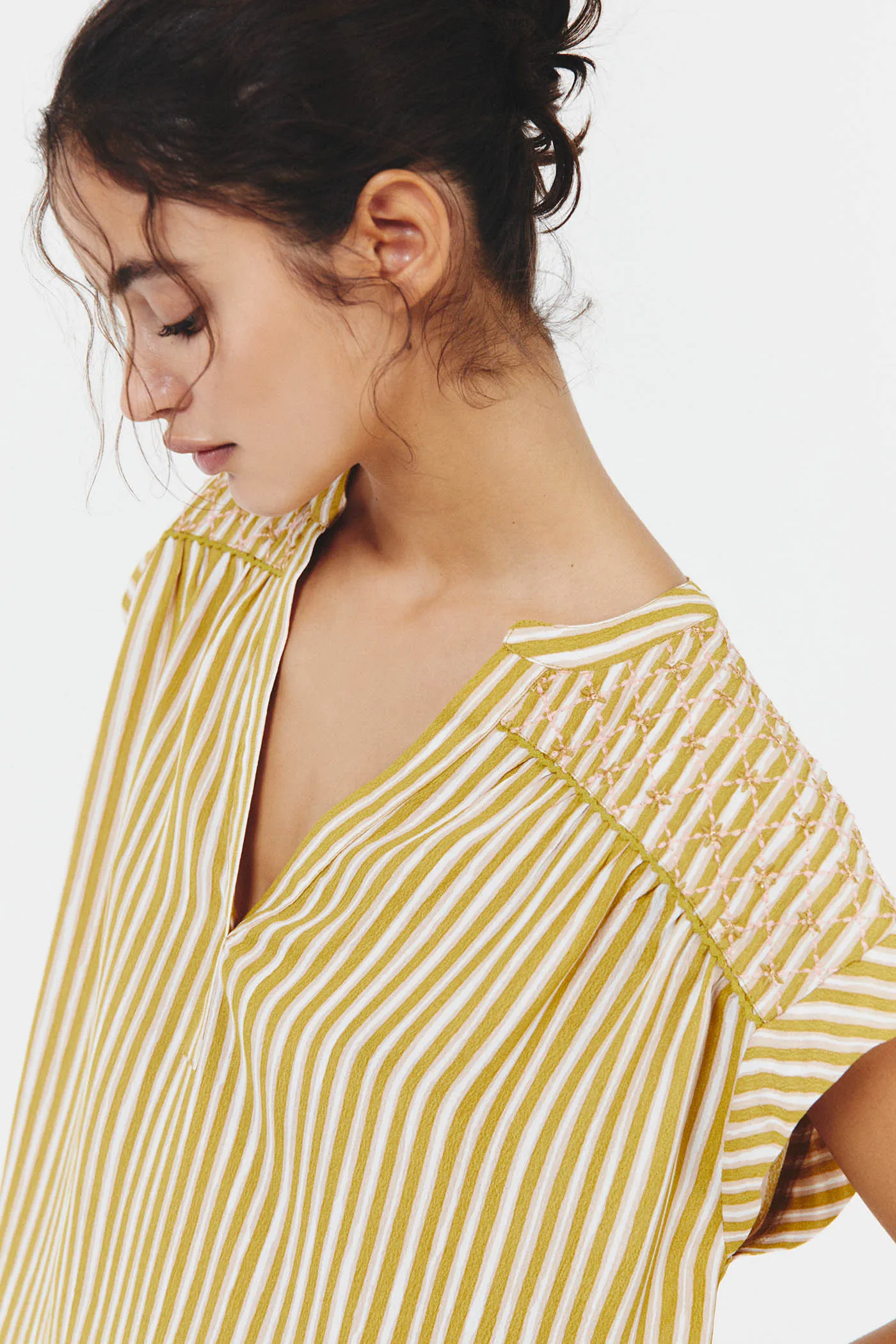 Sfera  |Shirts & Blouses