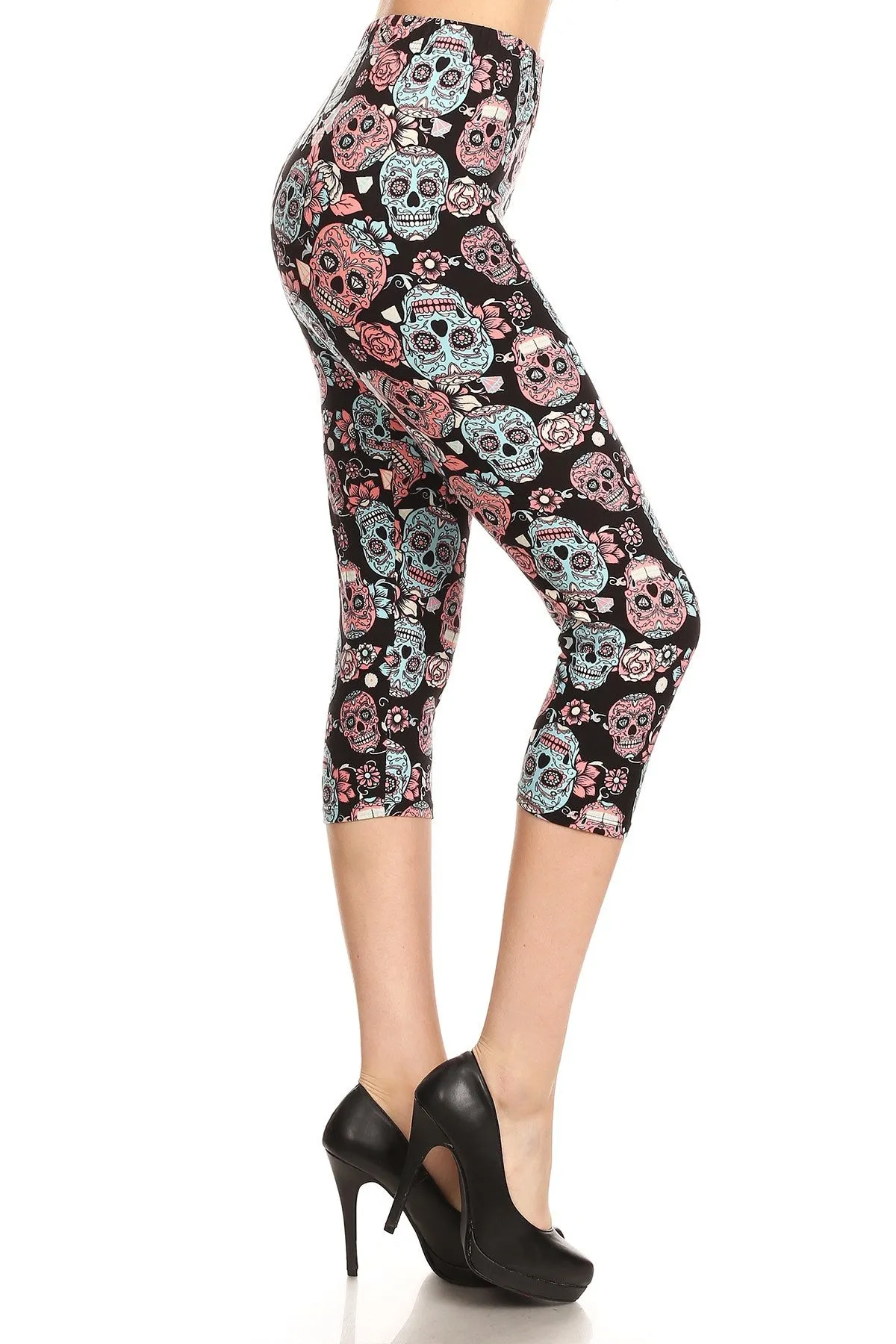 Women's Regular Black Sugar Skull Printed Cropped Capri Leggings